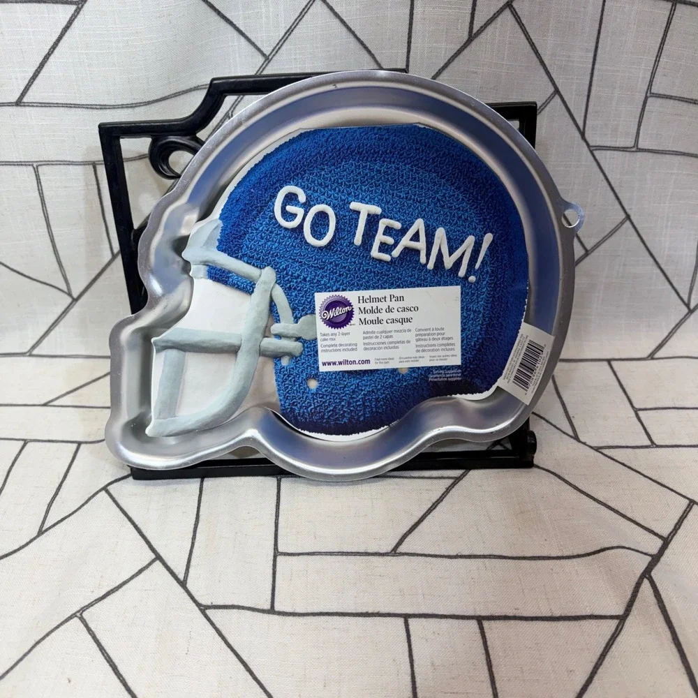 Wilton Football Helmet Cake Pan‎ Silver Aluminum Sports Theme 2105-4102
